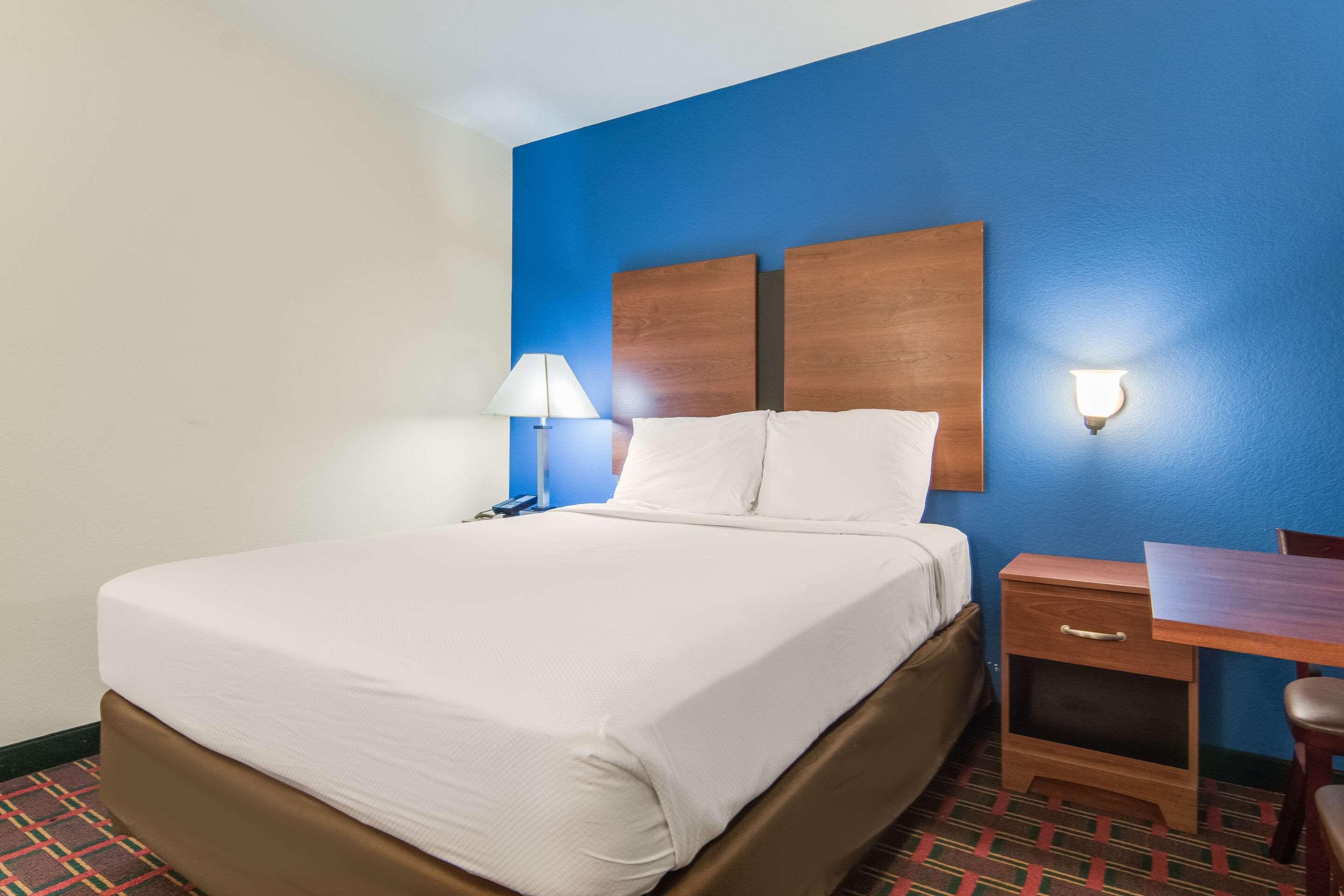 Rodeway Inn เวเธอร์ฟอร์ด ภายนอก รูปภาพ