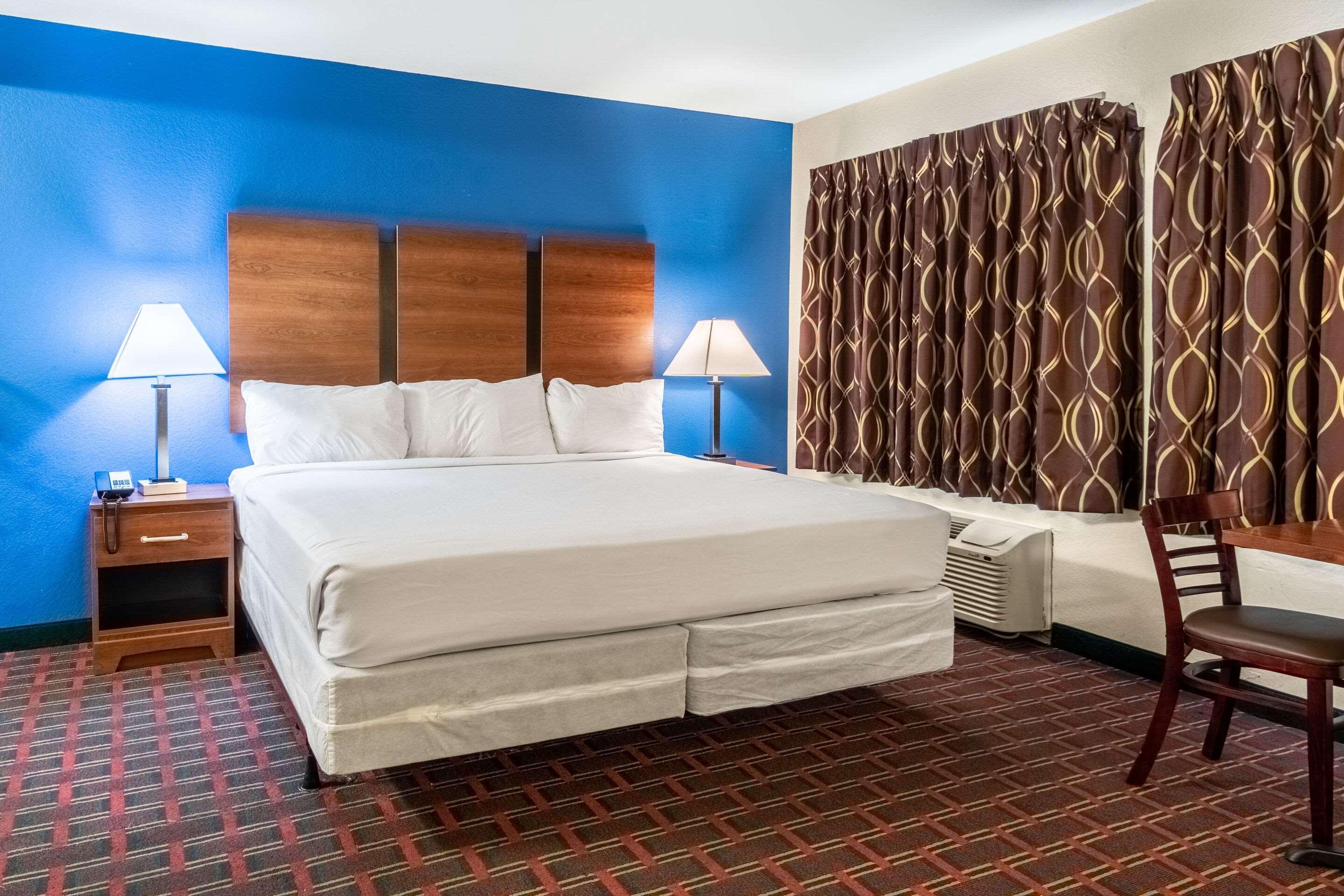 Rodeway Inn เวเธอร์ฟอร์ด ภายนอก รูปภาพ