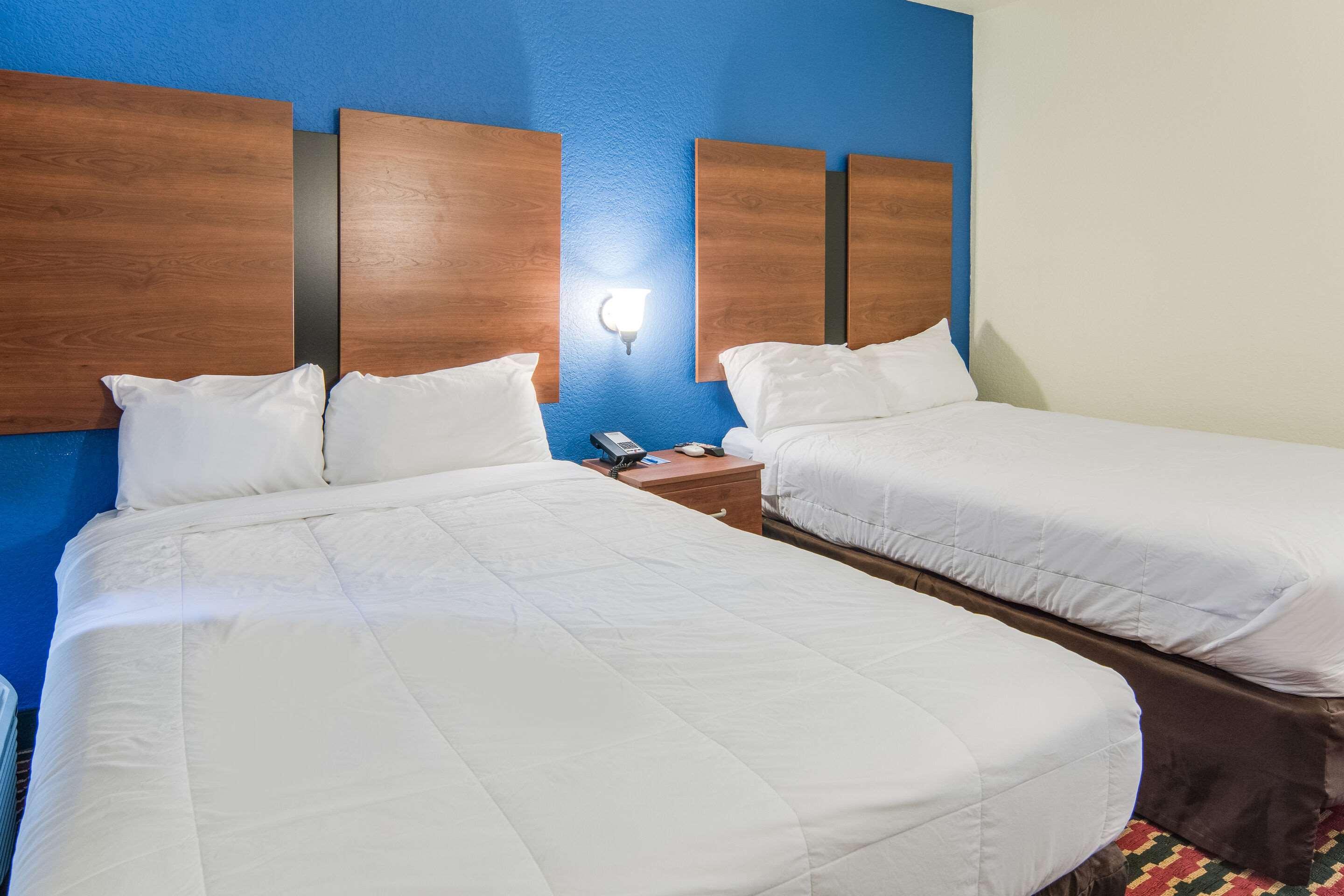 Rodeway Inn เวเธอร์ฟอร์ด ภายนอก รูปภาพ